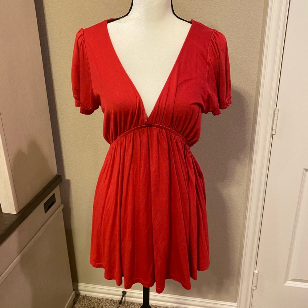 FOREVER - Deep V-neck and Empire Waist Jersey Blouse - MED